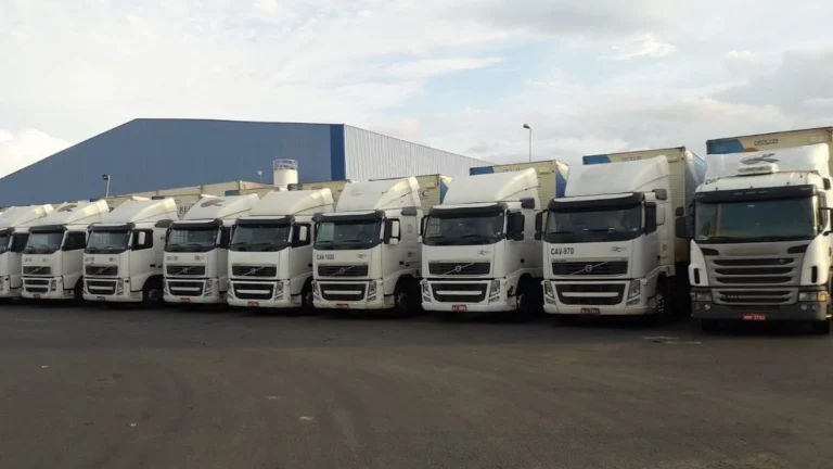 REC Transportes Abre Vaga para Motorista Truck em Uberlândia com Ganhos Médios de R$ 3.500 e Benefícios