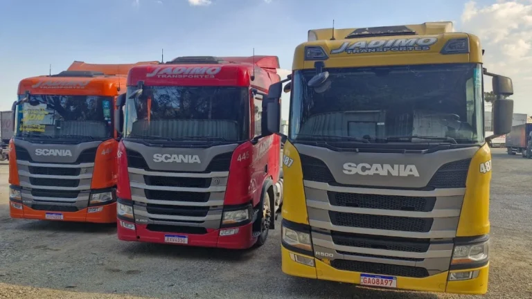 Jadimo Transportes Abre Vagas Urgentes para Motorista Carreteiro com Carreta Baú e Sider em Curitiba (PR) e Barueri (SP): Requisitos, Benefícios e Como se Candidatar