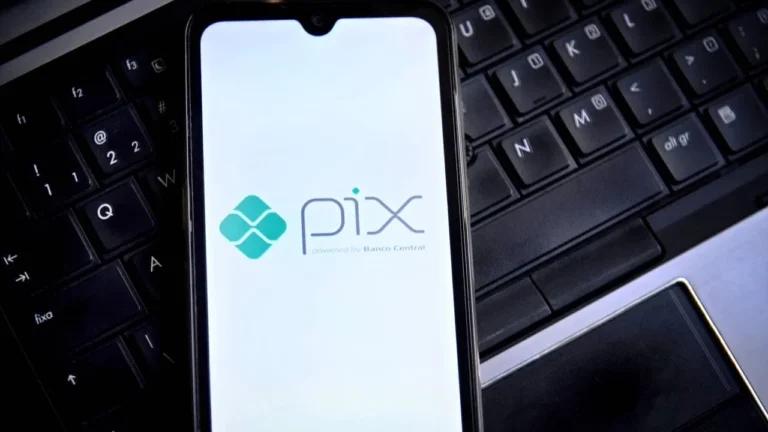 Carnaval Seguro: Como Ajustar Limites do PIX no Seu Banco para Evitar Golpes