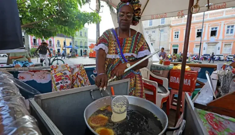 Carnaval 2025: Boom na Formalização de Ambulantes Impulsiona Economia da Folia