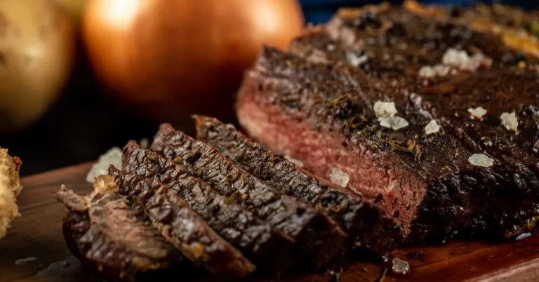 Nova Pirâmide Alimentar Americana Inclui Recomendações Sobre Testosterona; Especialistas Questionam Evidências