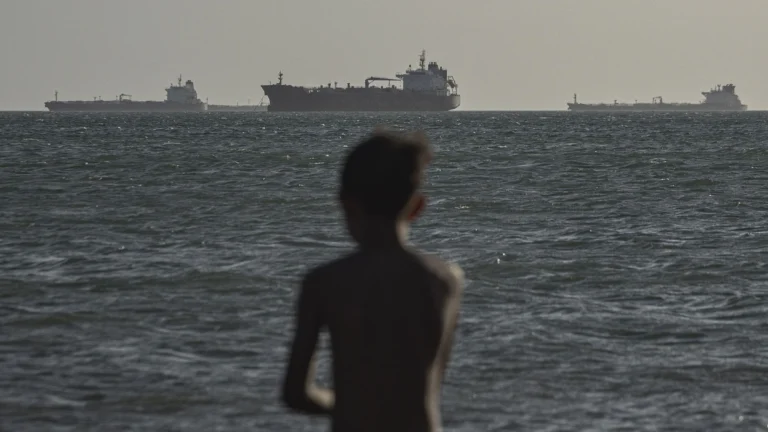 Vendas de petróleo venezuelano sob controle dos EUA podem ultrapassar US$ 10 bilhões anuais, prevê secretário de Energia