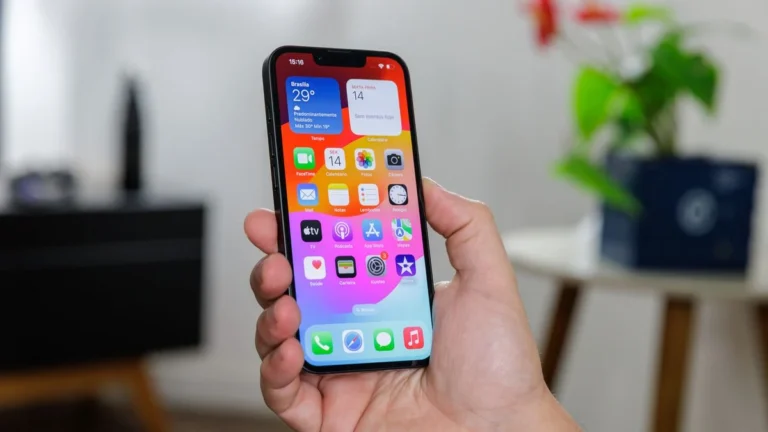 iPhone 16e de 128 GB com Apple Intelligence e Chip A18 atinge menor preço do ano no Magalu: economize em oferta relâmpago