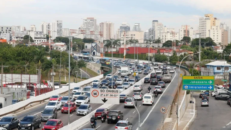 Rodízio de Veículos em São Paulo Retoma Fiscalização Após Carnaval: Saiba Horários, Placas Restritas e Multas