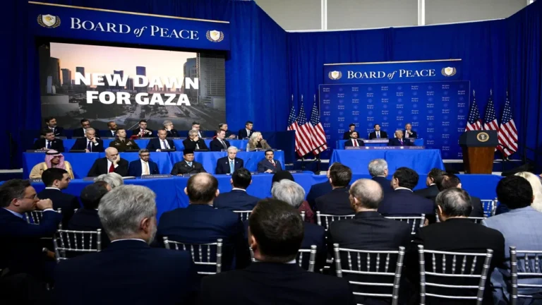 Trump anuncia Conselho da Paz para supervisionar a ONU e promete apoio financeiro