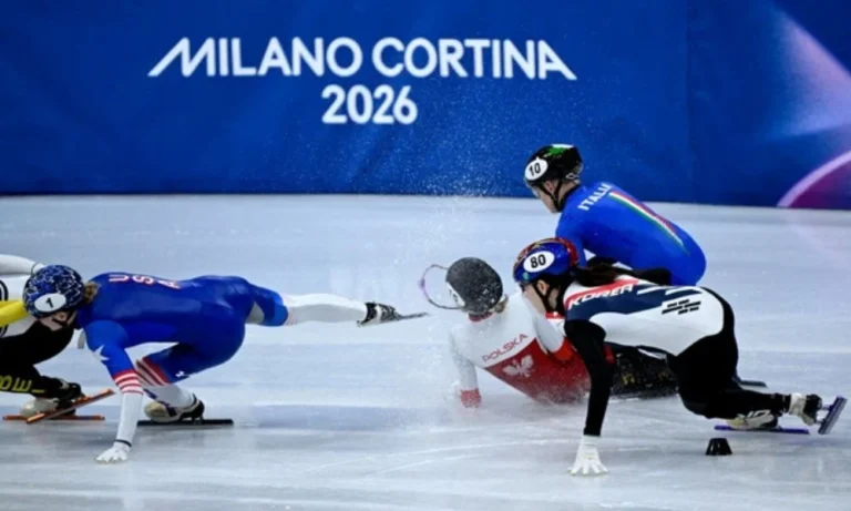 Drama nas Olimpíadas de Inverno: Patinadora Polonesa Kamila Sellier Sofre Corte Profundo no Rosto por Lâmina de Patins em Queda Múltipla