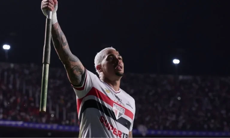 Luciano Renova Contrato com São Paulo até 2028: Ídolo Tricolor Projeta Mais Capítulos de Sucesso e Conquistas no Morumbi