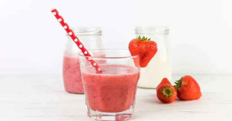 Vitamina de Morango: Aliada Deliciosa para sua Saúde e Controle de Peso