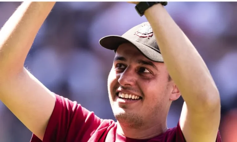 Corinthians Demite Lucas Piccinato do Futebol Feminino Após Empate no Brasileirão: Fim de Ciclo com Títulos e Críticas às Brabas