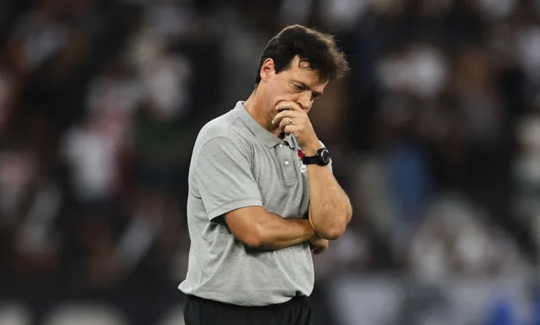 Vasco Demite Fernando Diniz Após Eliminação para o Fluminense na Semifinal do Carioca; Pedrinho Anuncia Saída e Interino Imediato