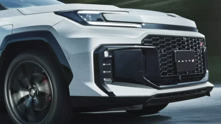 Toyota RAV4 no Japão: Conheça o SUV Híbrido Plug-in Que Abastece Sua Casa Por Uma Semana em Caso de Apagão