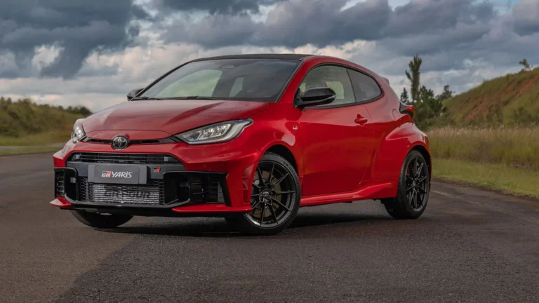 Toyota GR Yaris 2026 abre pré-venda no Brasil com preço “assustador” de R$ 354.990 e apenas 198 unidades: prepare o bolso para o hatch esportivo de 304 cv