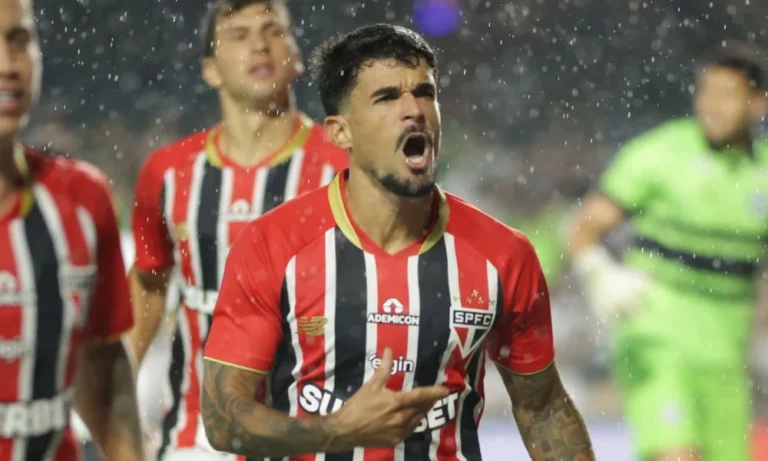 Cauly Decisivo: Com Gol de Pênalti, São Paulo Supera Coritiba Fora de Casa e Assume a Liderança Provisória do Brasileirão