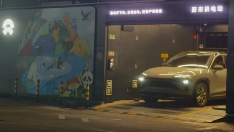 Revolução Chinesa: Troca de Bateria em 2 Minutos Soluciona o Maior Problema dos Carros Elétricos e Redefine a Mobilidade