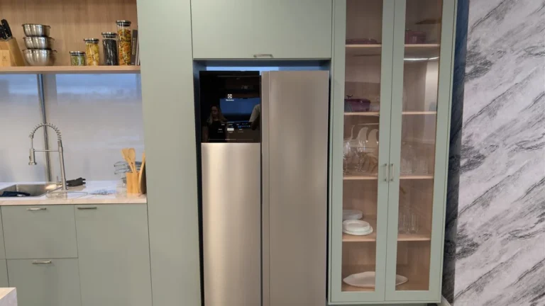 Geladeiras que ‘Pensam’ por Você: Electrolux Lança Linha 2026 com IA AutoSense e Celebra 100 Anos no Brasil