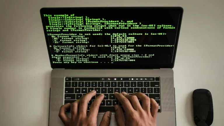 Alerta Cibernético: Apenas 1% das Falhas de Segurança são Exploradas, Mas o Estrago é Rápido e Devastador