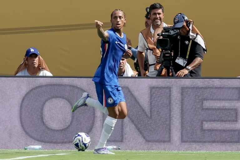 João Pedro: O Atacante Brasileiro do Chelsea Que Lidera a Artilharia da Premier League e Encanta com Hat-Trick Espetacular