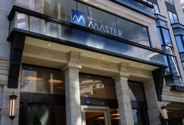 Segunda prisão de Daniel Vorcaro, dono do Banco Master, repercute na imprensa internacional com citações de Moraes e Nogueira