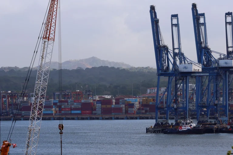 Trump anuncia ‘Doutrina Monroe’ renovada e promete barrar ‘influência estrangeira hostil’ no Canal do Panamá