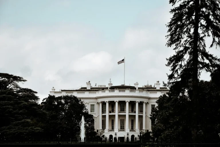 EUA Consideram PCC e CV Terroristas: O Que Muda Para o Brasil e o Mundo?