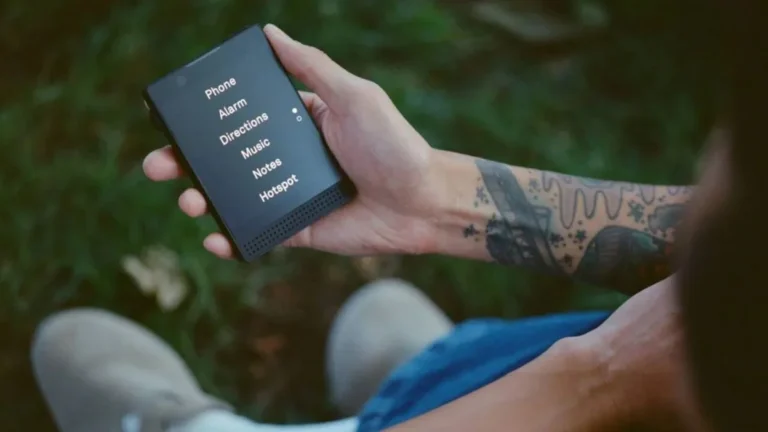 Dumbphones: É possível usar WhatsApp, Pix e apps essenciais? Entenda a compatibilidade e como fazer um detox digital sem mudar de celular