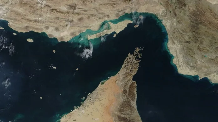 EUA Utilizam Bombas Antibunker de Última Geração Contra Mísseis Iranianos no Estreito de Ormuz