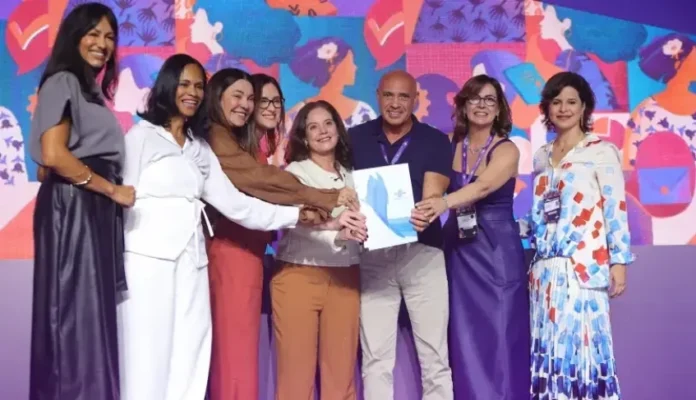 CLDF Aprova Programa Inovador de Apoio a Mulheres Empreendedoras no DF com Foco em Inclusão e Crédito Facilitado