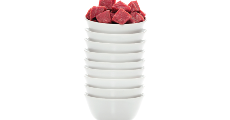 Proteína em Alta: Você Precisa Mesmo de Tanta Proteína Quanto a Indústria Sugere?