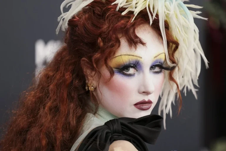 Chappell Roan se defende após acusação de Jorginho: ‘Nem vi a criança’