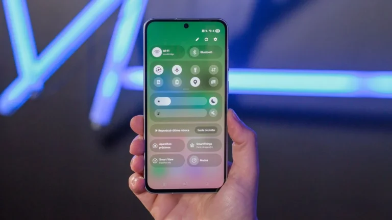 Crise Global da RAM: Por Que Celulares Novos Podem Ficar Piores, com Menos Memória, Telas Defasadas e Mais Plástico, Segundo Especialistas
