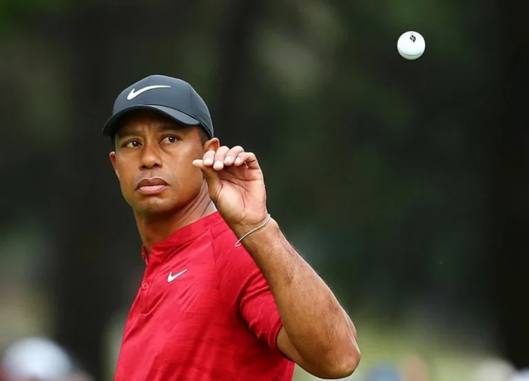 Tiger Woods: Estrela do Golfe é Presa na Flórida por Dirigir Sob Efeito de Substâncias Após Acidente; Entenda o Caso e a Recusa ao Teste de Urina