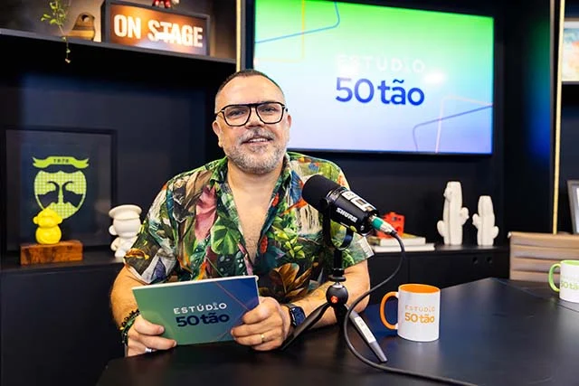 Estúdio 50tão: Novo Videocast de Alberto G. Martins Chega ao YouTube e Spotify com Foco na Maturidade