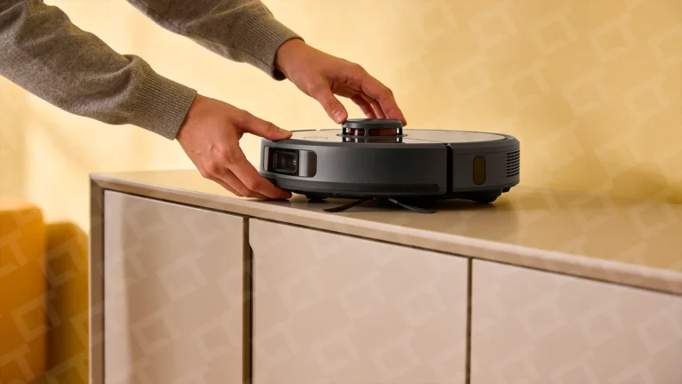 Robô Aspirador Limpa o Guarda-Roupa? Testamos se a Tecnologia é Segura e Eficaz em Superfícies Altas