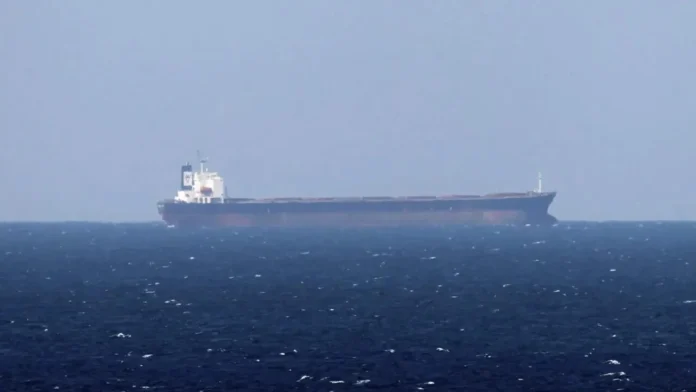 EUA Iniciam Desminagem no Estreito de Ormuz em Corrida Contra o Tempo e Tensão com o Irã