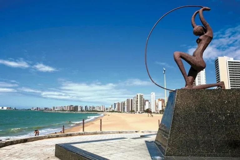 Fortaleza Celebra 300 Anos com Feriado Excepcional e Programação Cultural que Une Tradição e Futuro