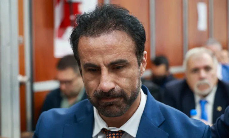 Acusado pela morte de Maradona, neurocirurgião Leopoldo Luque se declara inocente e questiona laudos em novo julgamento