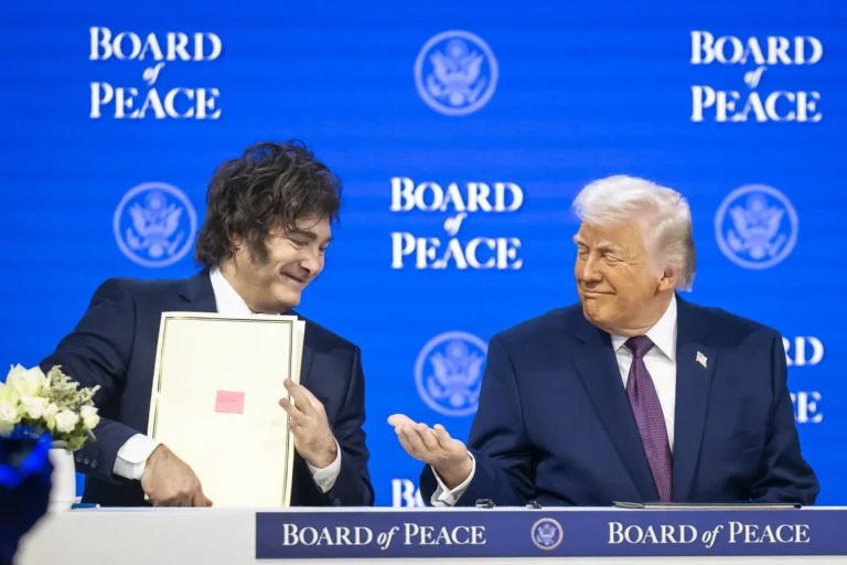 Milei autoriza entrada de tropas americanas para exercícios militares conjuntos na Argentina