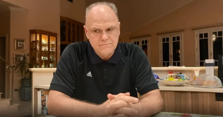 Oscar Schmidt: Relembre a Inesquecível Trajetória do ‘Mão Santa’ do Basquete Brasileiro, do Pan de 87 aos Recordes Eternos