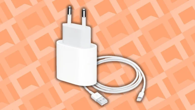 Lucros Bilionários e ‘Sustentabilidade’: Quanto as Gigantes da Tecnologia REALMENTE Economizam ao Deixar de Incluir Carregadores nos Celulares?