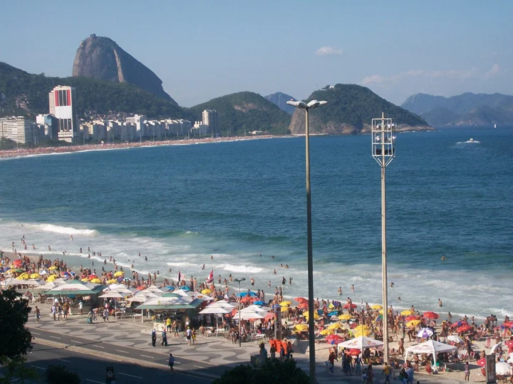 Feriado de Tiradentes 2026: Ocupação Hoteleira no RJ Supera Expectativas, Especialmente no Interior