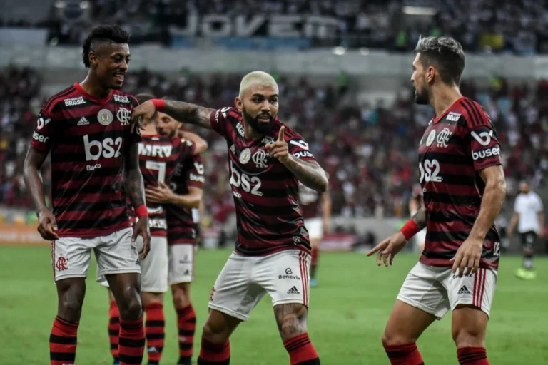 Qual time fez mais pontos na história do Brasileirão com 20 clubes? O Flamengo de 2019 detém o recorde absoluto
