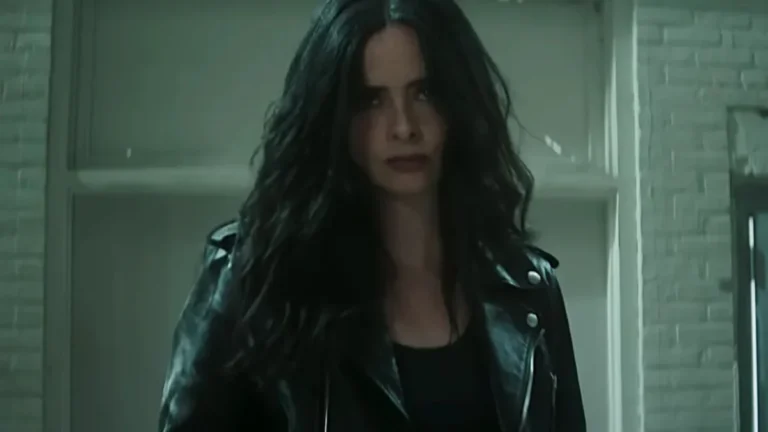 Jessica Jones Faz Retorno Explosivo em Demolidor: Renascido e Luta Contra Fisk; Saiba Tudo Sobre Sua Reintrodução no MCU