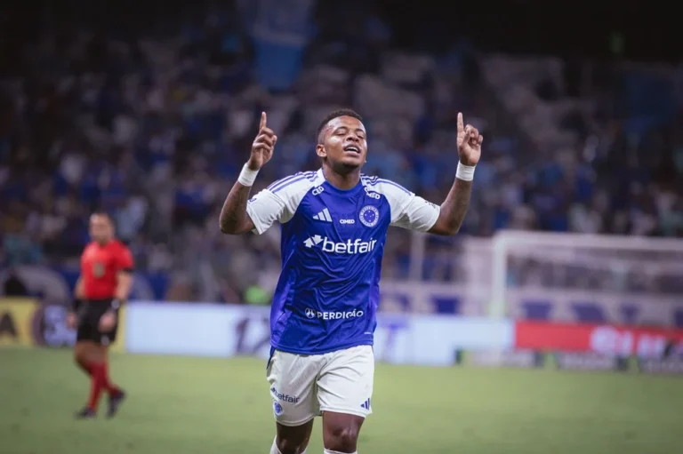 Remo x Cruzeiro: Tudo Sobre o Confronto Crucial Pelo Brasileirão – Onde Assistir ao Vivo (Premiere), Horário e Análise do Duelo no Estádio Baneão