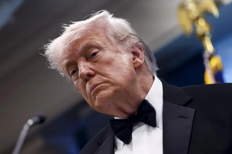 Ataque a Trump: Republicanos Transformam Tentativa de Assassinato em Arma Eleitoral Contra Democratas em Meio a Crescente Violência Política