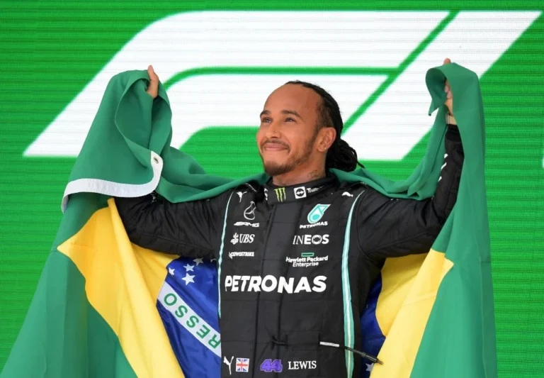 O Mais Dramático da História? Como Lewis Hamilton Conquistou o Primeiro Título da F1 em Interlagos 2008 na Última Curva, Deixando Felipe Massa por Um Ponto
