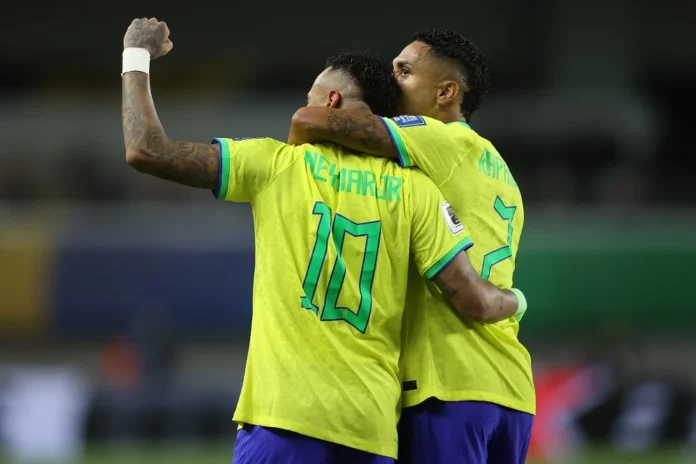 Raphinha defende Neymar para Copa de 2026: 'Ele é o cara do hexa' e detalha acolhimento na Seleção sob Ancelotti