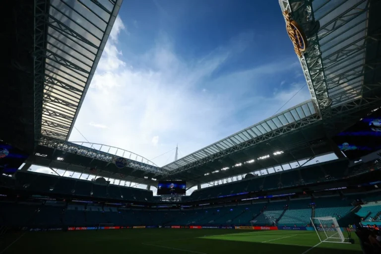 Copa do Mundo de 2026: Descubra os 16 Estádios Icônicos que Receberão os Jogos nos EUA, México e Canadá