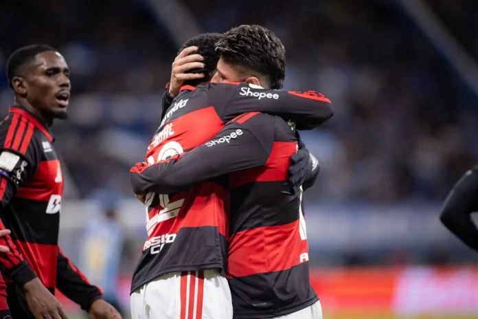 Flamengo Vence Grêmio Fora de Casa com Gol de Carrascal e Diminui Vantagem do Líder Palmeiras no Brasileirão