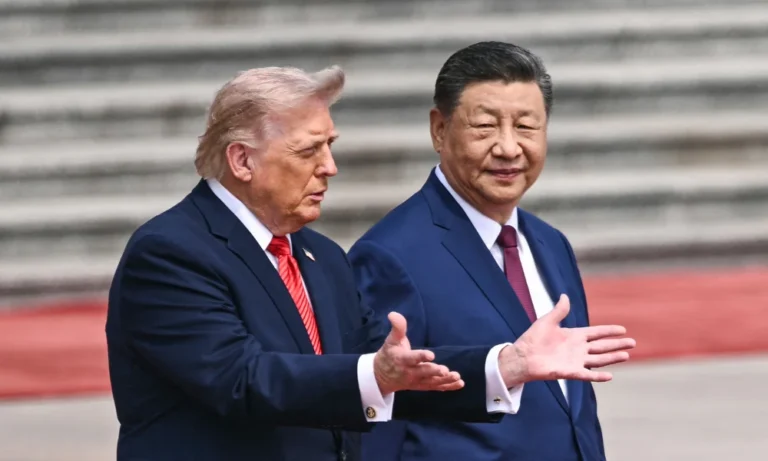 Trump convida Xi Jinping para visitar a Casa Branca em setembro após encontro histórico em Pequim