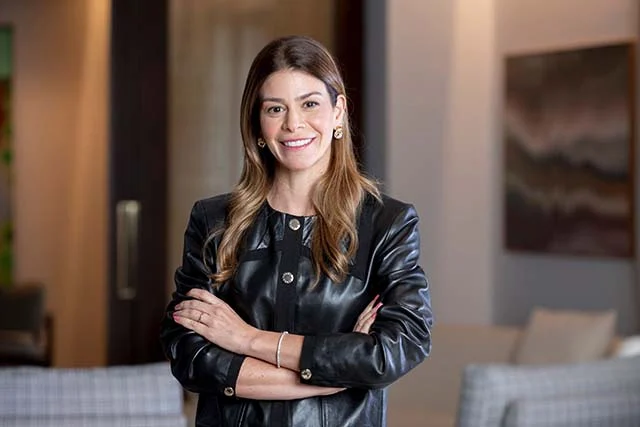 MCF Consultoria Expande Atuação com Novo Núcleo de Hospitalidade Liderado por Fernanda Makhoul